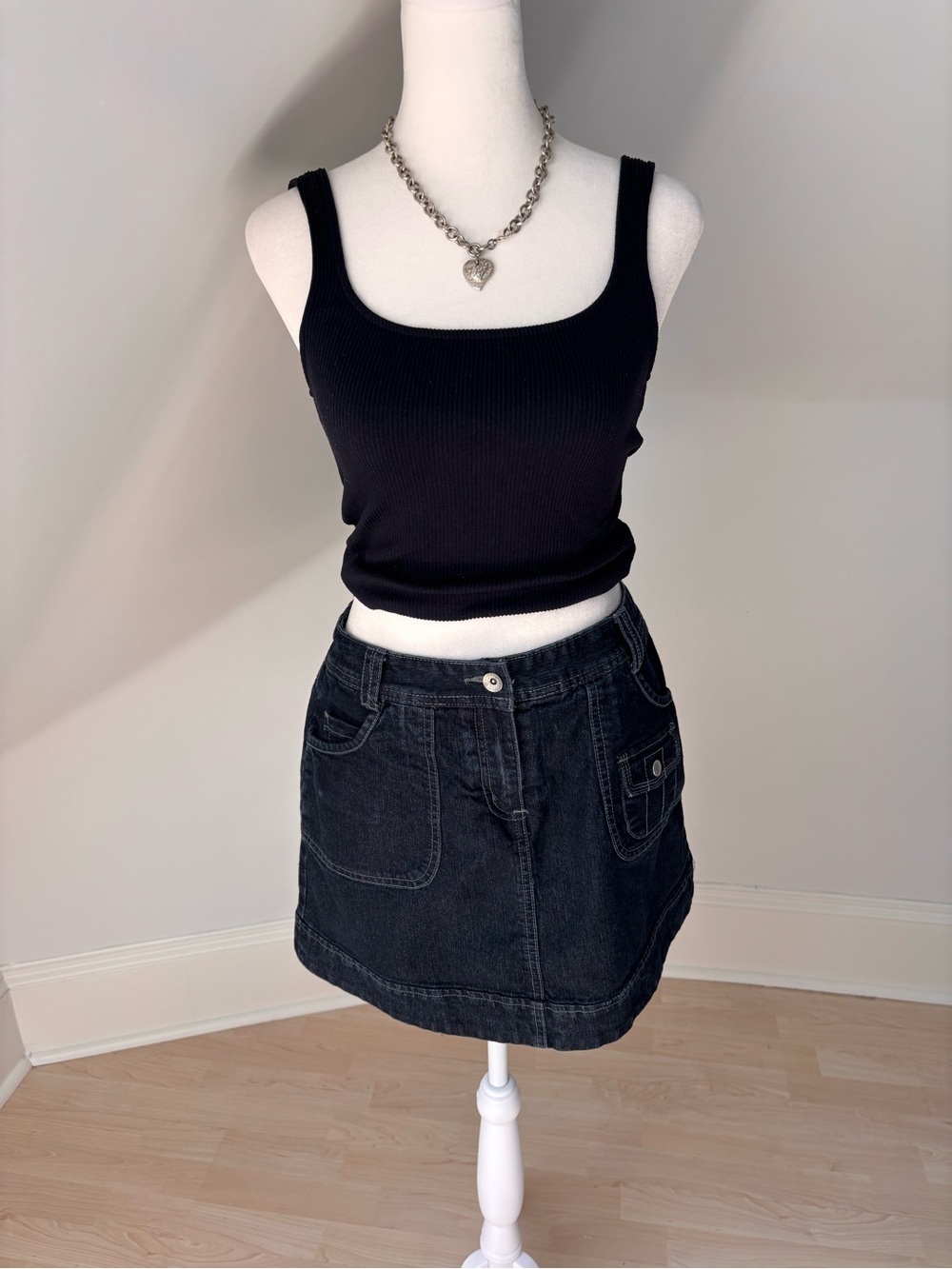 Contrast Dark Wash Denim Mini Skirt 💙